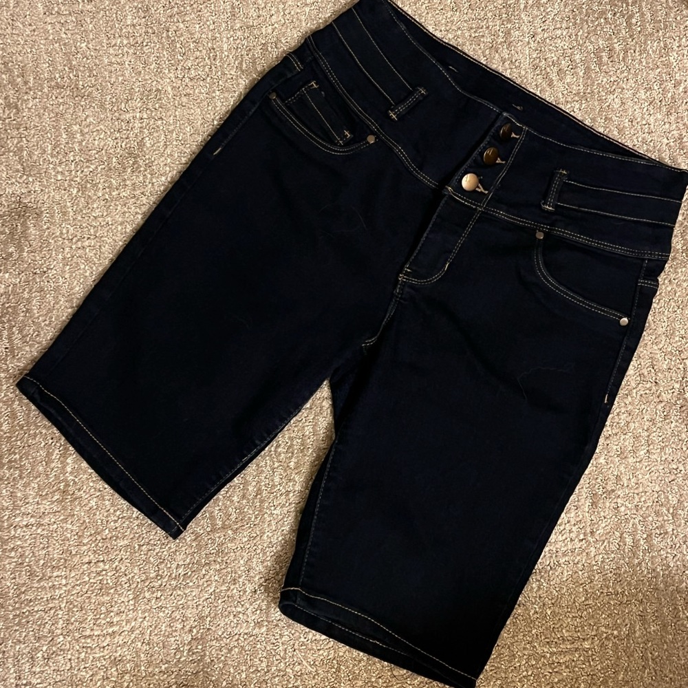 EUC - Ladies Jeans shorts